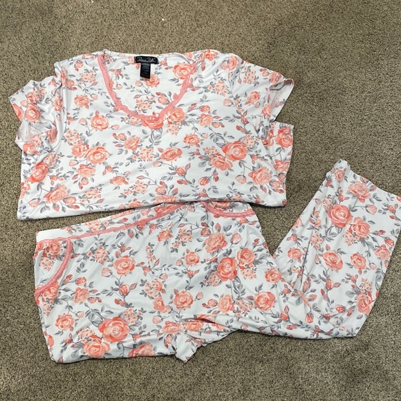 Rene Rofe Other - Rene Rofe White and Pink Floral Pajama Set 2 Piece - Size Large